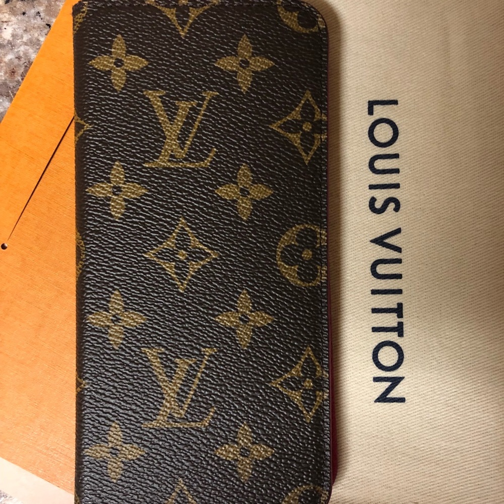 Louis Vuitton iPhone 7 Folio